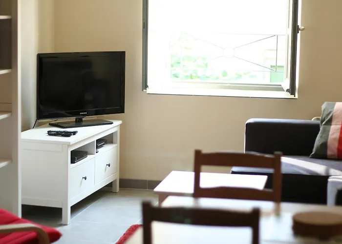 Pont Vieux Апартаменты Каркассон